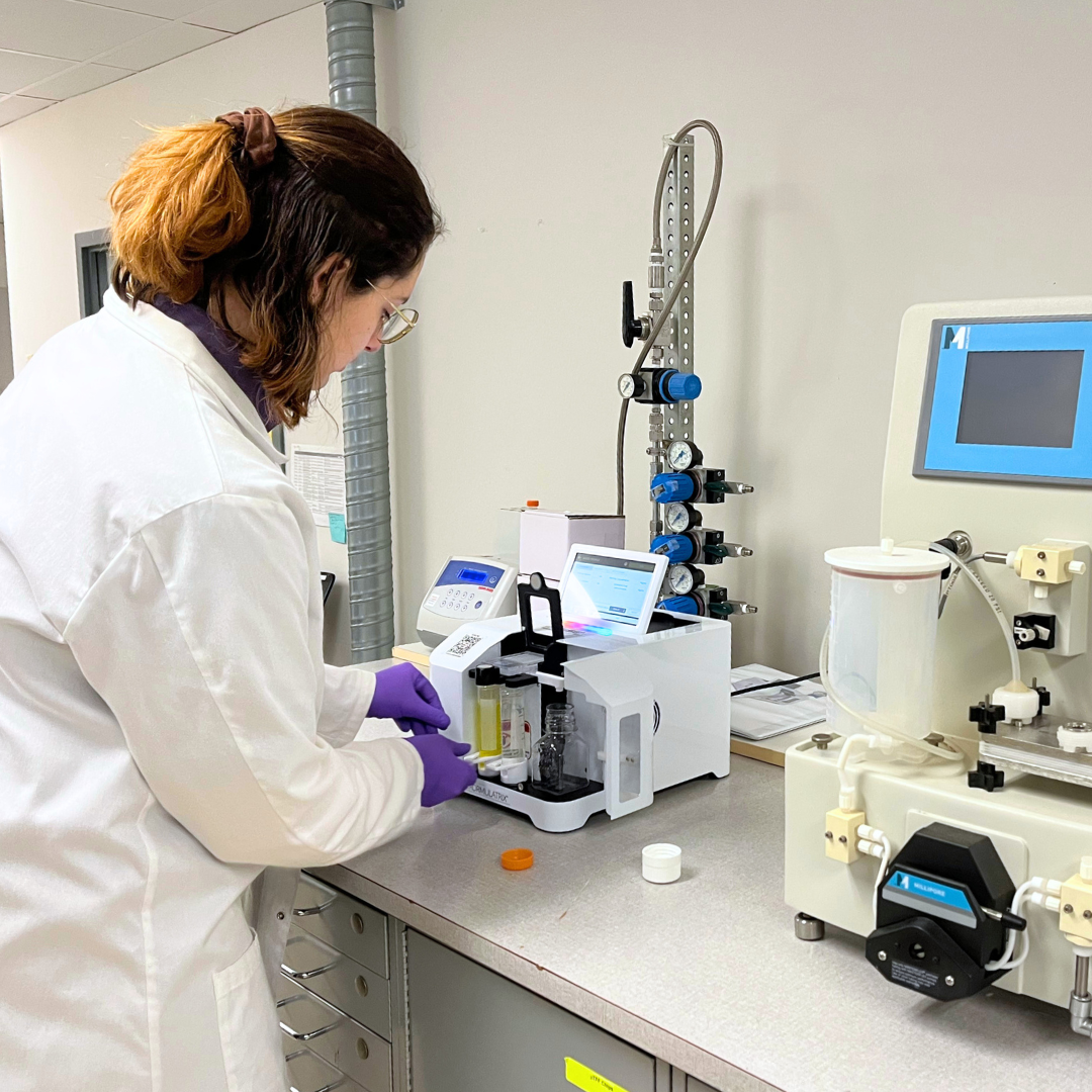 CellMosaic Scientist Katie Perform TFF Purification of Bioconjugate CellMosaic Scientist Katie Perform TFF Purification of Bioconjugate